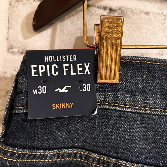 Hollister NWT Epic Flex Skinny Jeans Mens 30x30 W30 L30 Ripped Denim​​​ - Picture 4 of 5